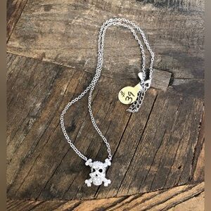 Skull Crossbone Silver Rhinestone Women’s 16” Necklace NWT $39.00